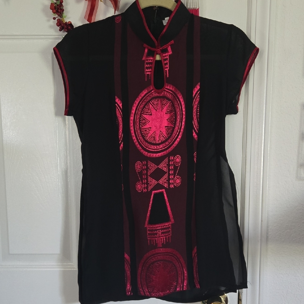 100 % Silk. Elegant Black and Pink Women's Top